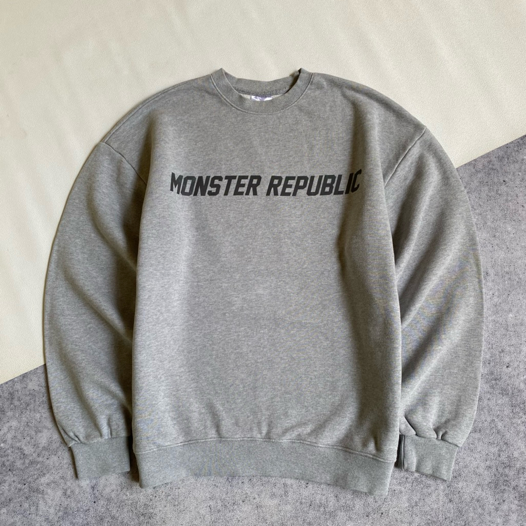 CREWNECK MONSTER REPUBLIC