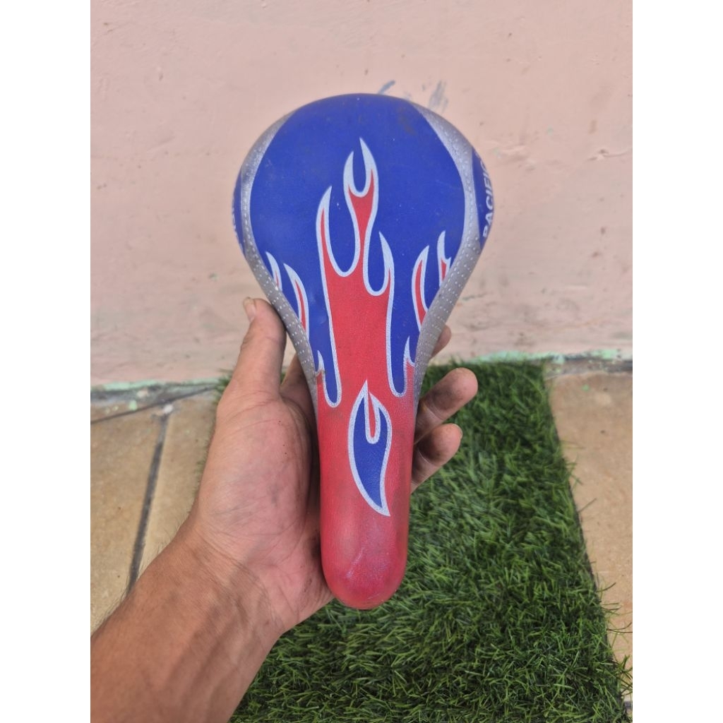 Sadel Sepeda BMX Motif api Pasific