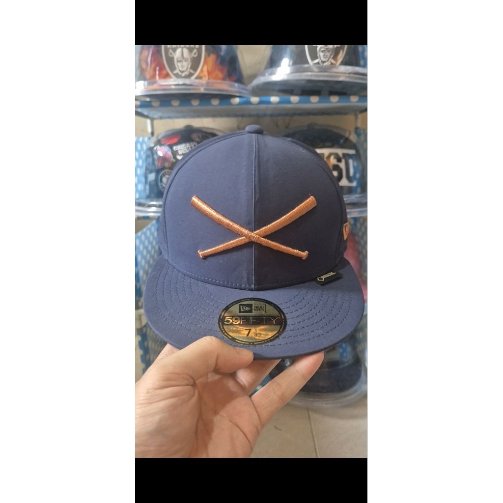 Topi Snapback New era x Justfitted x Goretex (Size 7 1/8).