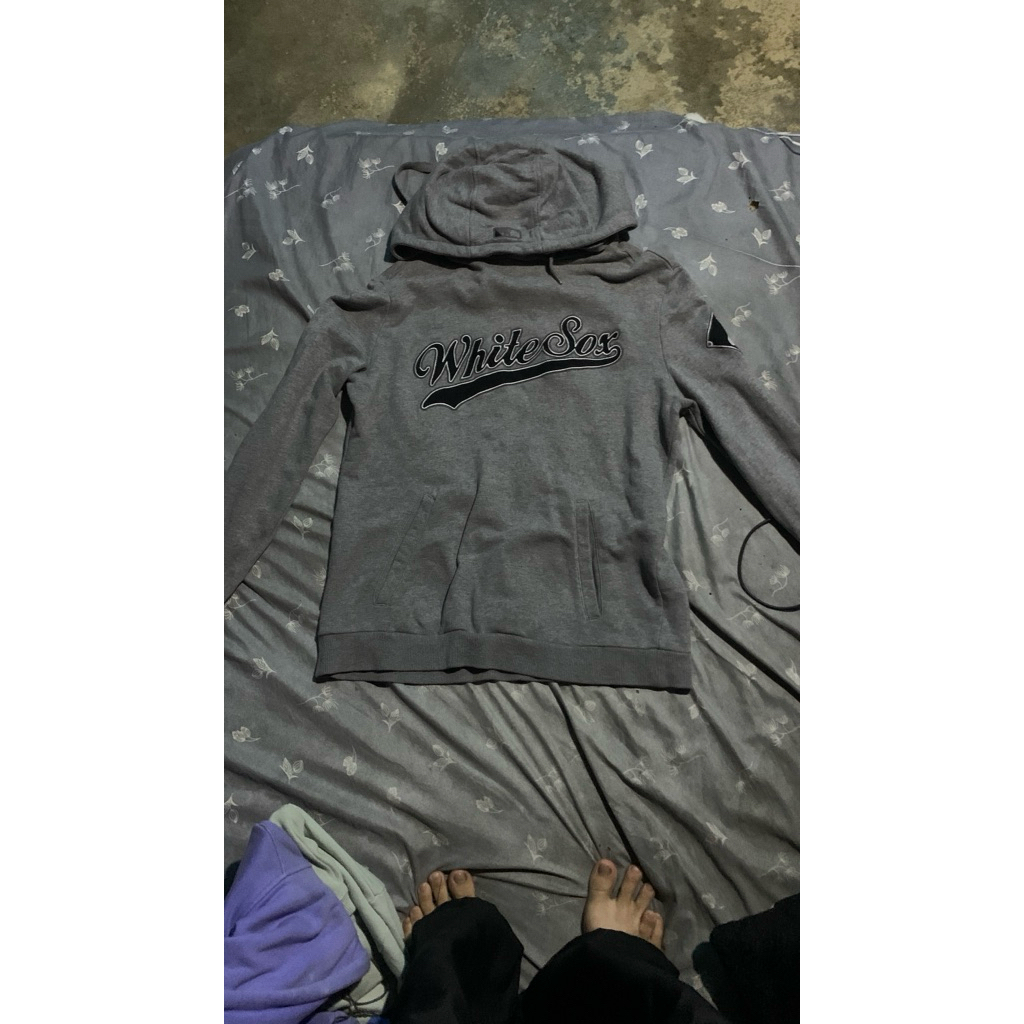 hoodie MLB size M