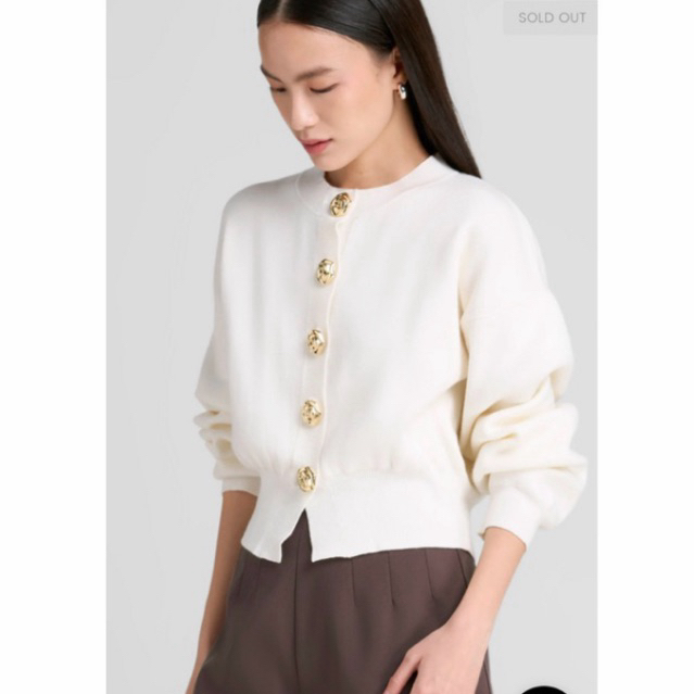 (PRELOVED) LOOKBOUTIQUESTORE (LBS) - San Knit Cardigan White (Size S)
