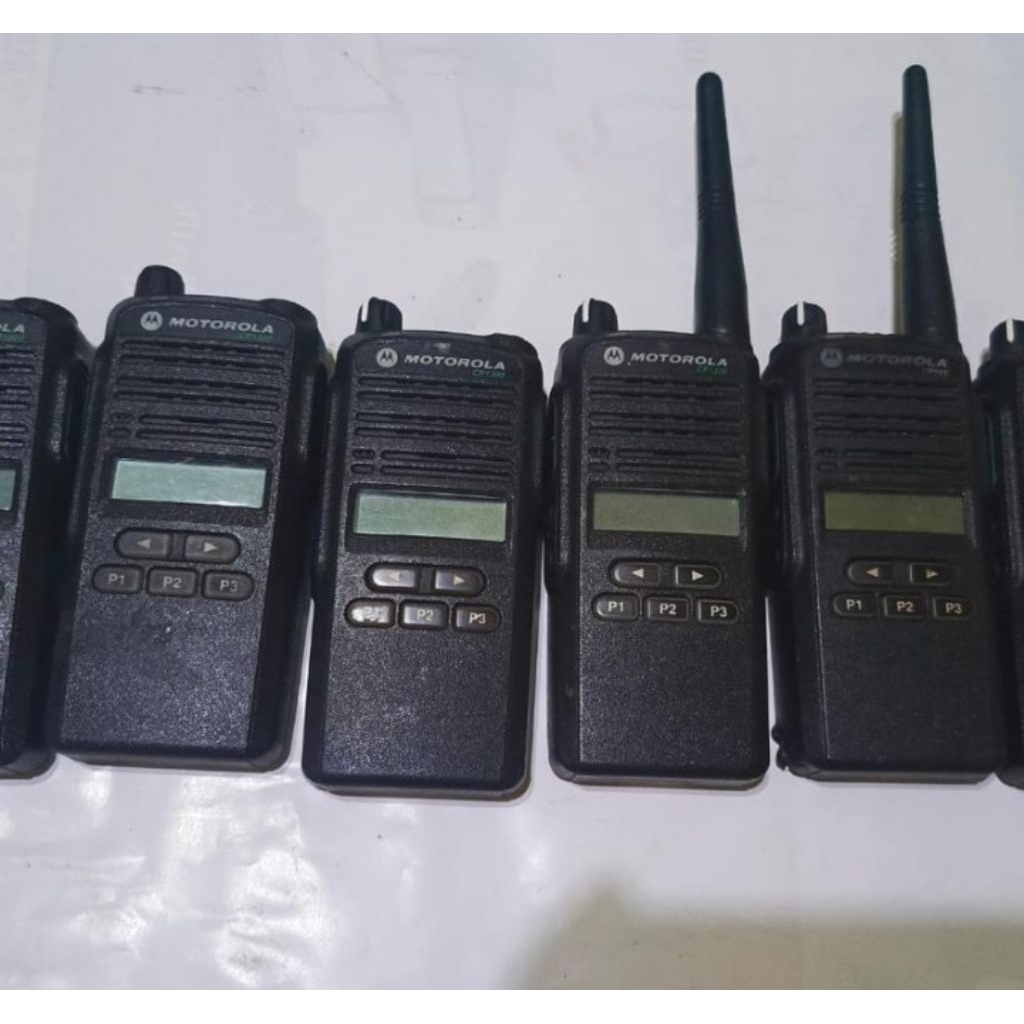HT Motorola CP 1300 frekuensi 350-025mhz (seken)