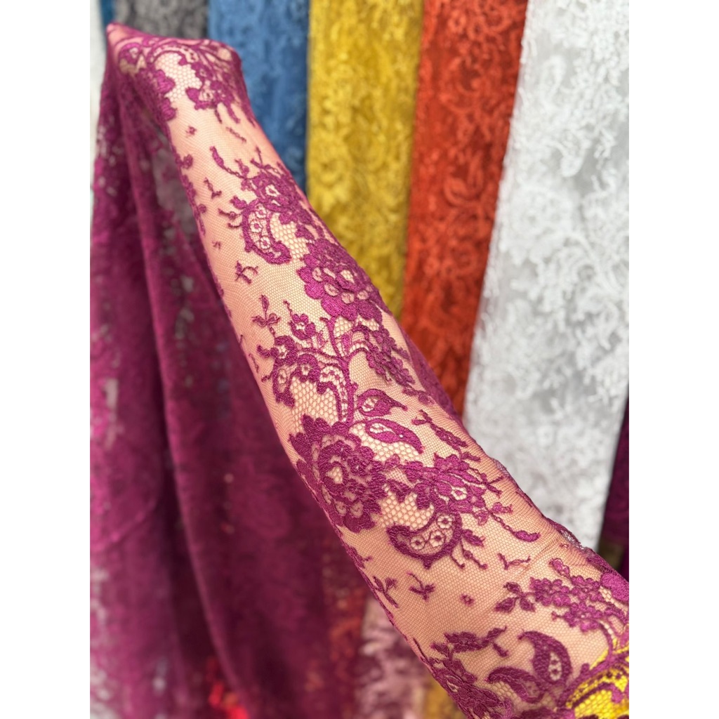 Kain kebaya brokat prancis asli