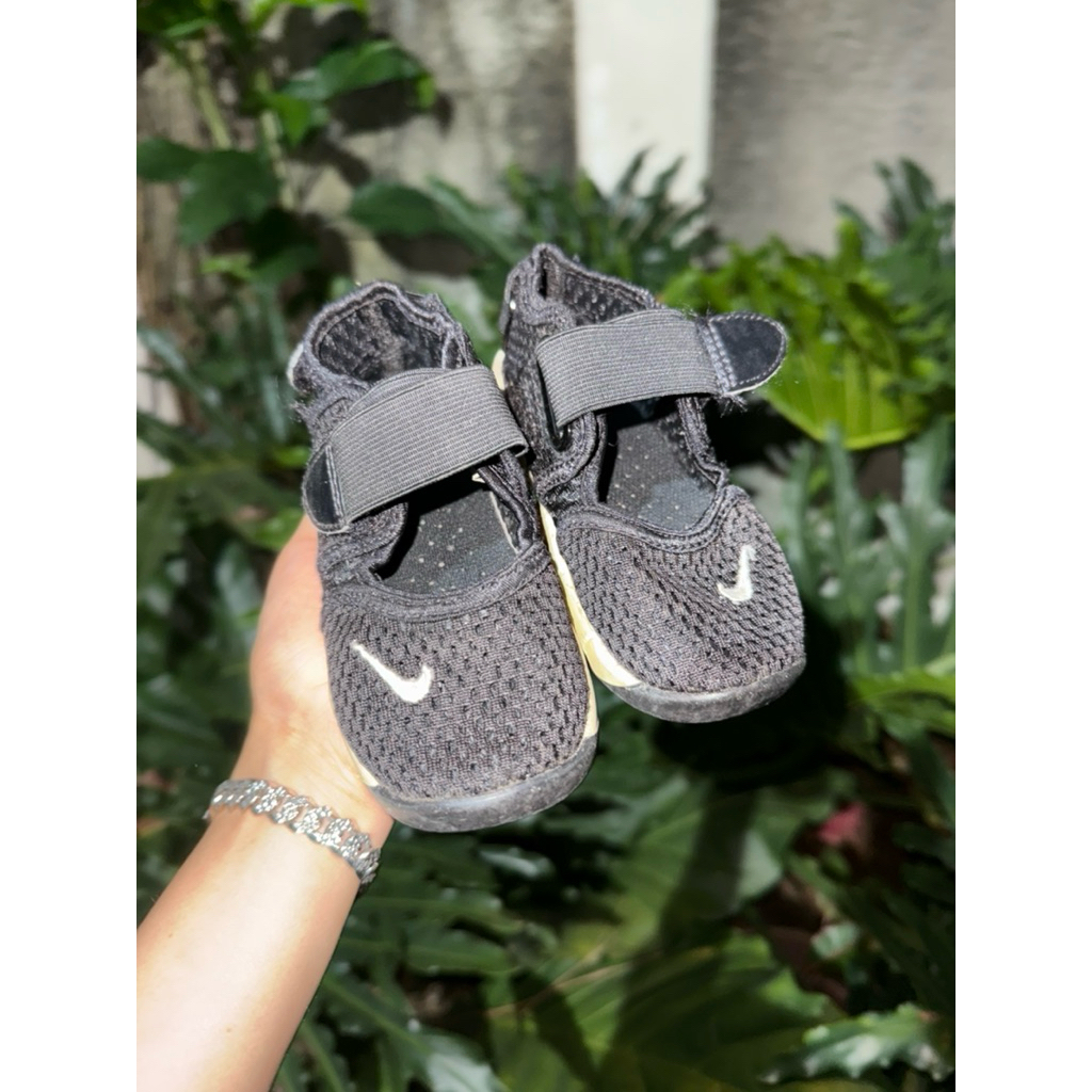 preloved nike anak