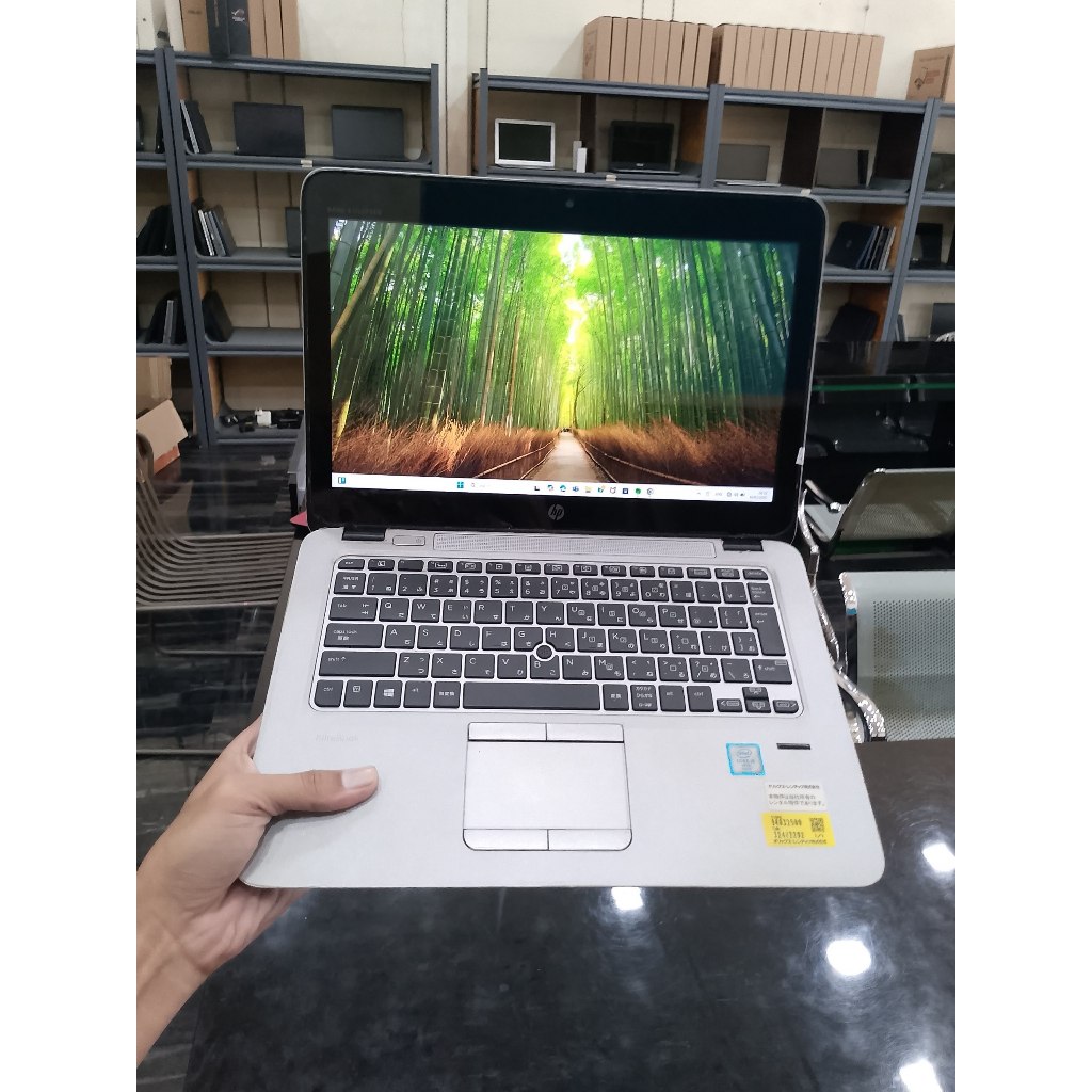 Laptop HP Elitebook 820 G3 Touchscreen Intel Core i5-6300U Ram 16Gb Ssd 128Gb Hdd 500Gb Double Stora