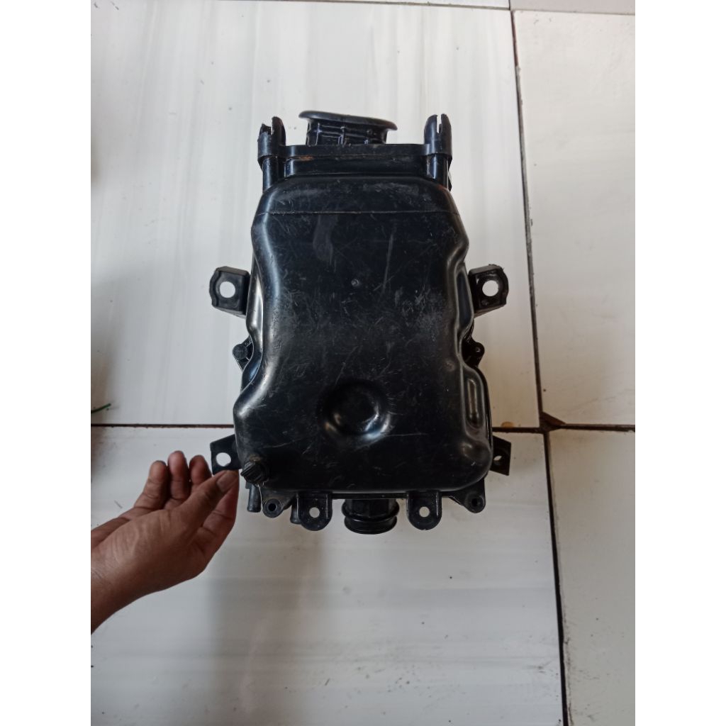 Box Filter Udara Honda cb150r CB 150 R. Original. Seken