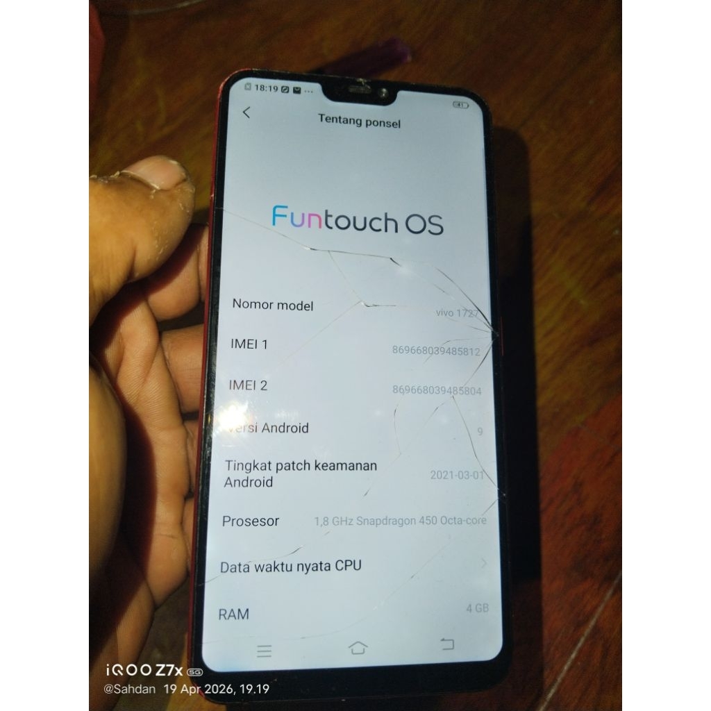 VIVO V9 RAM 4/64 MINUS LCD RETAK