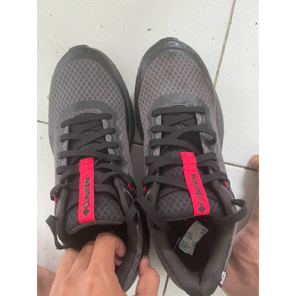 sepatu Colombia