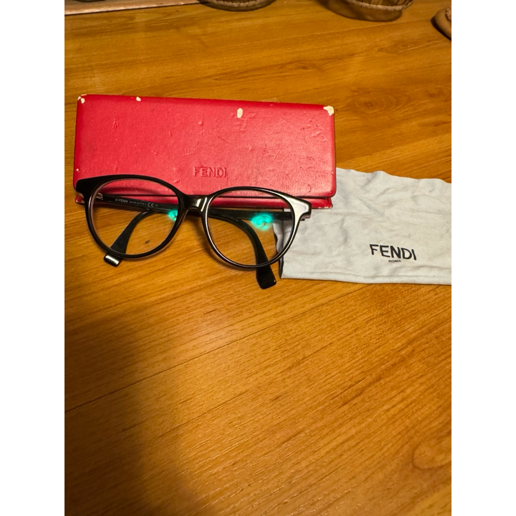 Preloved FRAME KACAMATA FENDI (beli di optik melawai bintaro)
