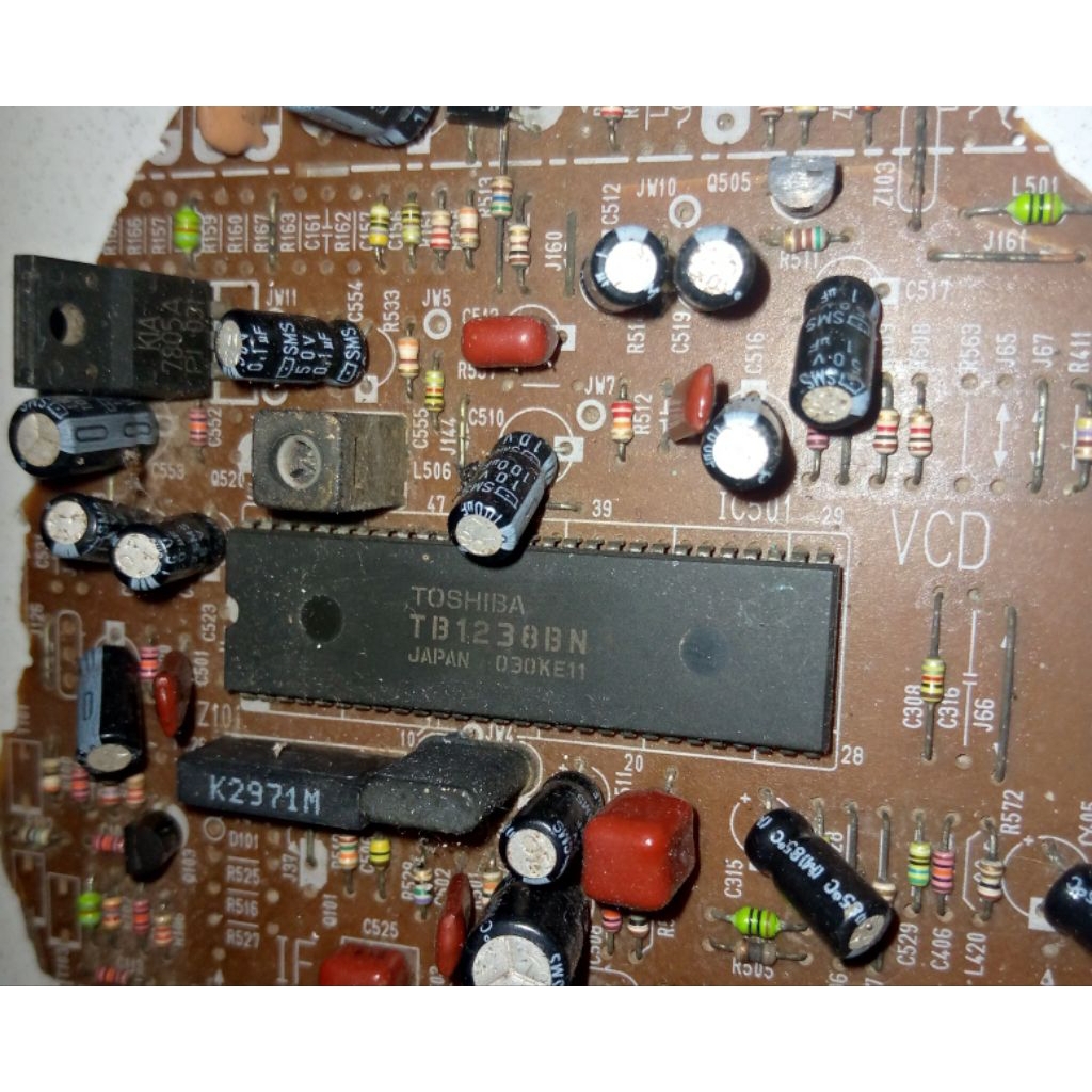 iC tv TB1238BN masih nempel PCB,cabutan,blum test/gambling