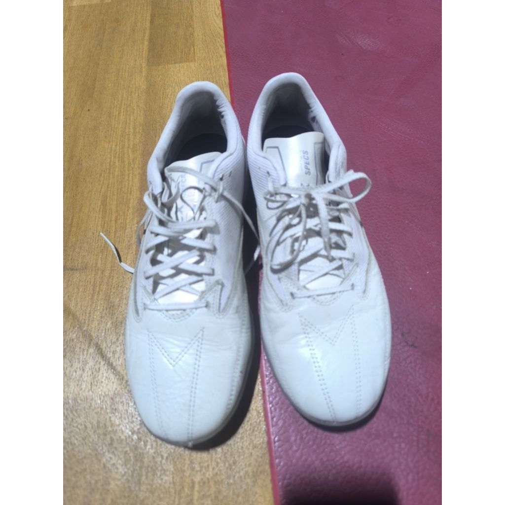 SPECS : Sepatu Futsal Indoor ACCELERATOR LIGHTSPEED 3LX ELITE IN-WHITE Size 42