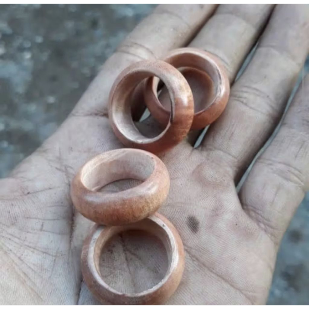 cincin kayu stigi laut ukuran 8 pas dijari