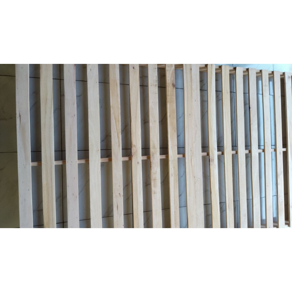 Dipan kasur /Alas kasur Bahan Kayu Mahoni
