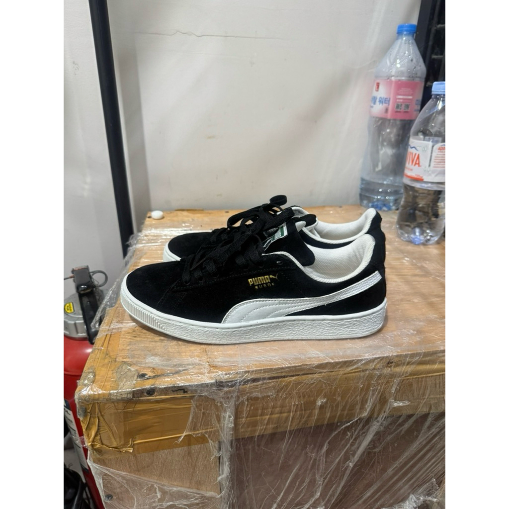 PUMA SUEDE CLASSIC XXI SIZE 41