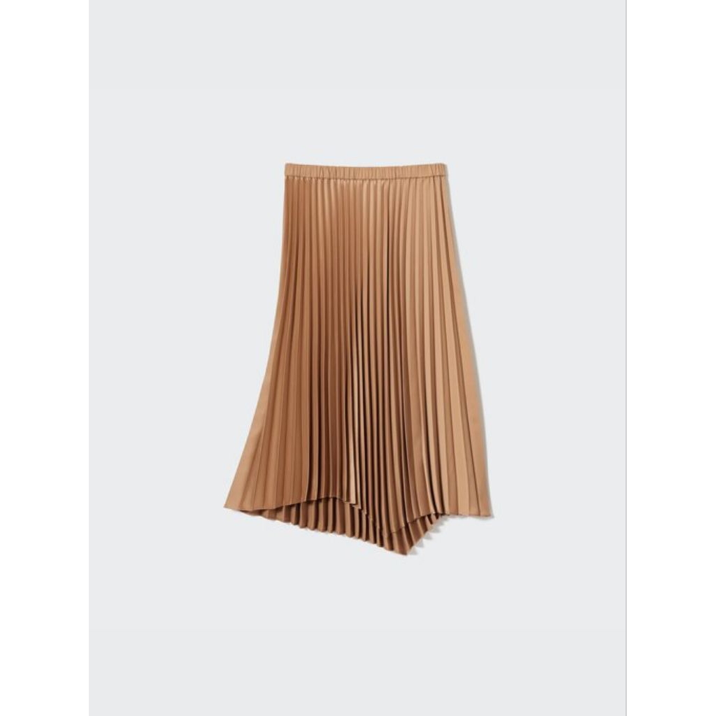 Preloved Uniqlo Satin Skirt not zara