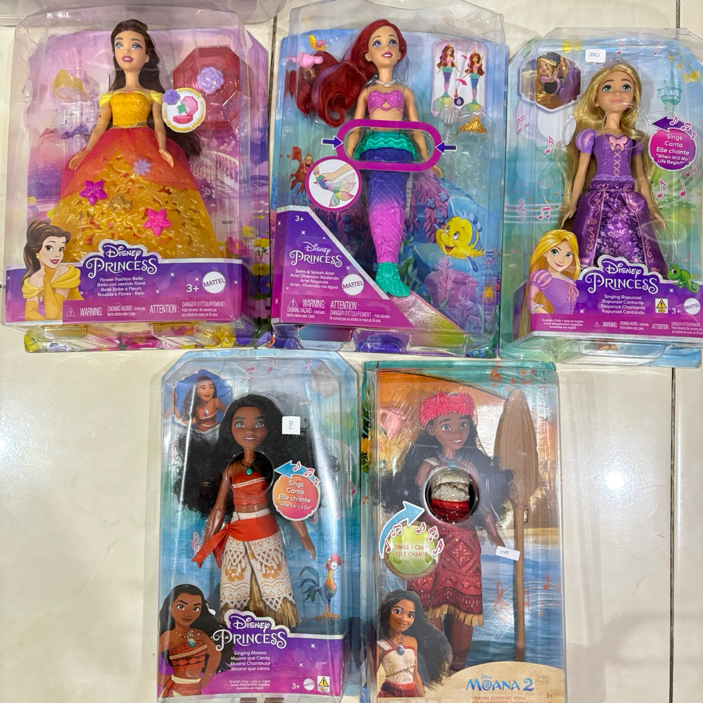 Disney Princess Mattel / Disney Princess Belle / Disney Princess Rapunzel / Disney Princess Moana / 