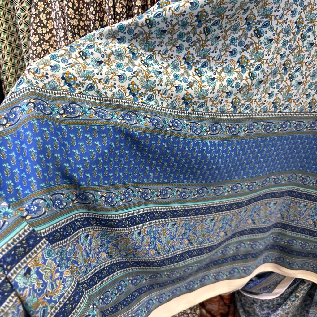 Kain Satin Silk Motif Batik Geometris  - Bahan Silk Mewah Untuk Bridesmaid Gamis & Kemeja lqs