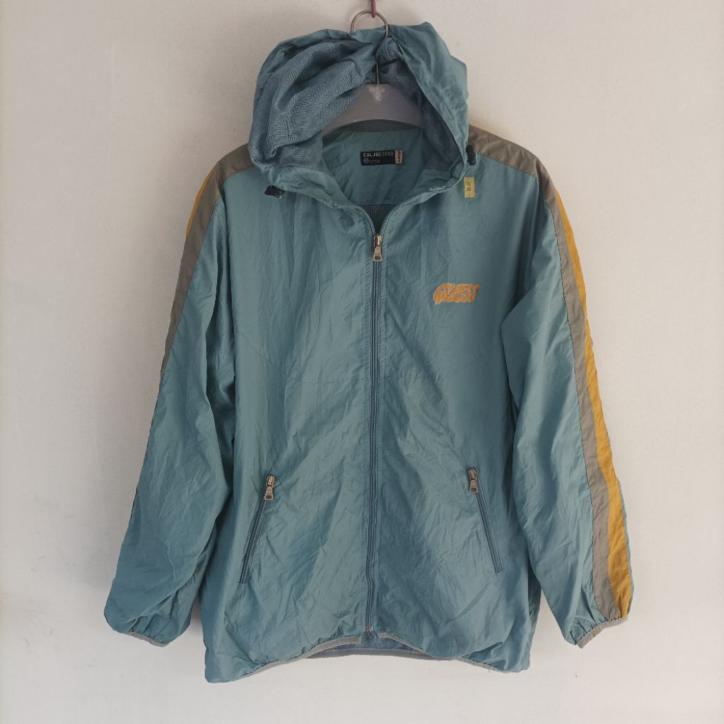 JAKET PARASUT RUNNING GUESS* SIZE XL J004