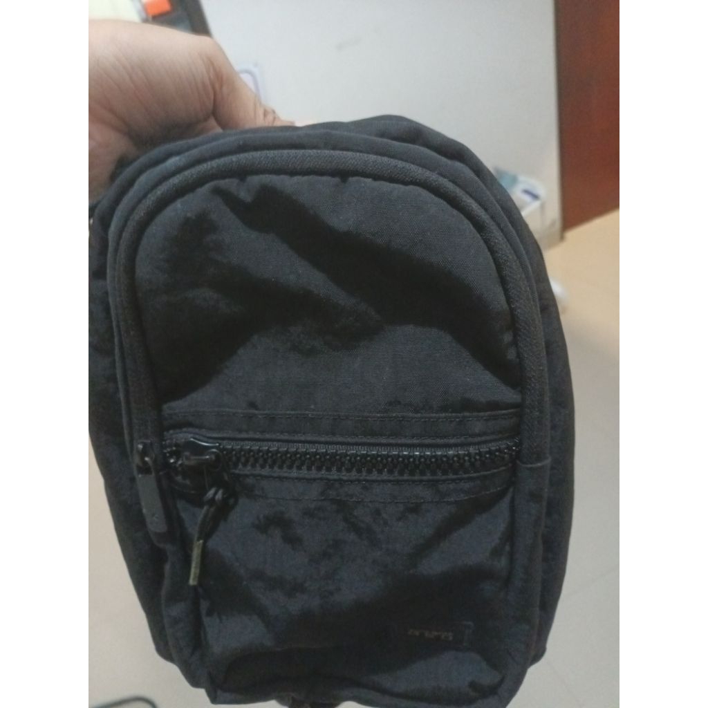 tas sling bag Samsonite