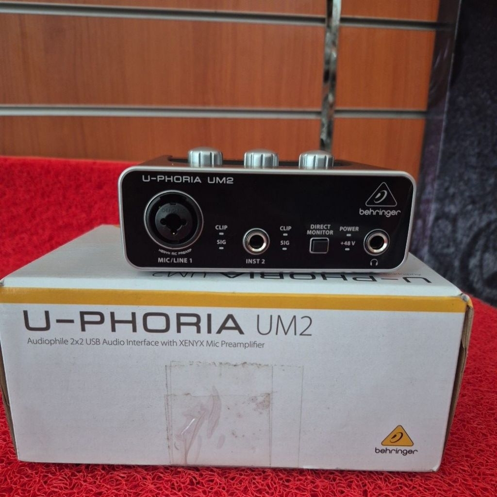SOUNCARD BEHRINGER UM 2