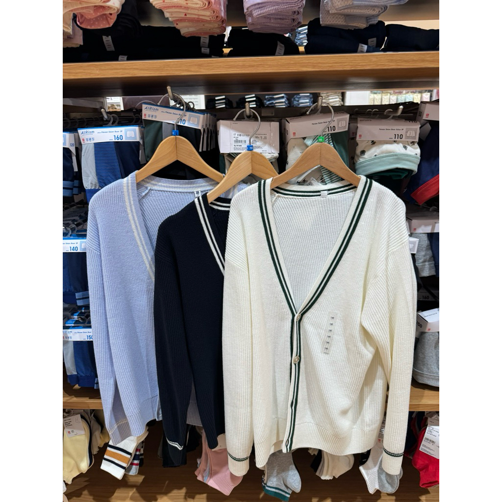 Uniqlo Cardigan rajut Anak Sale