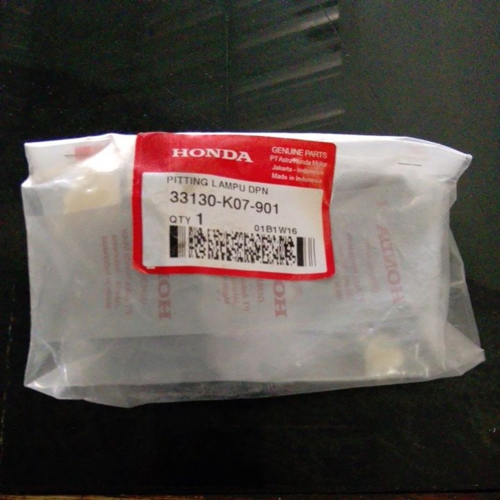 33130 K07 901 SOKET LAMPU DEPAN HONDA BLADE