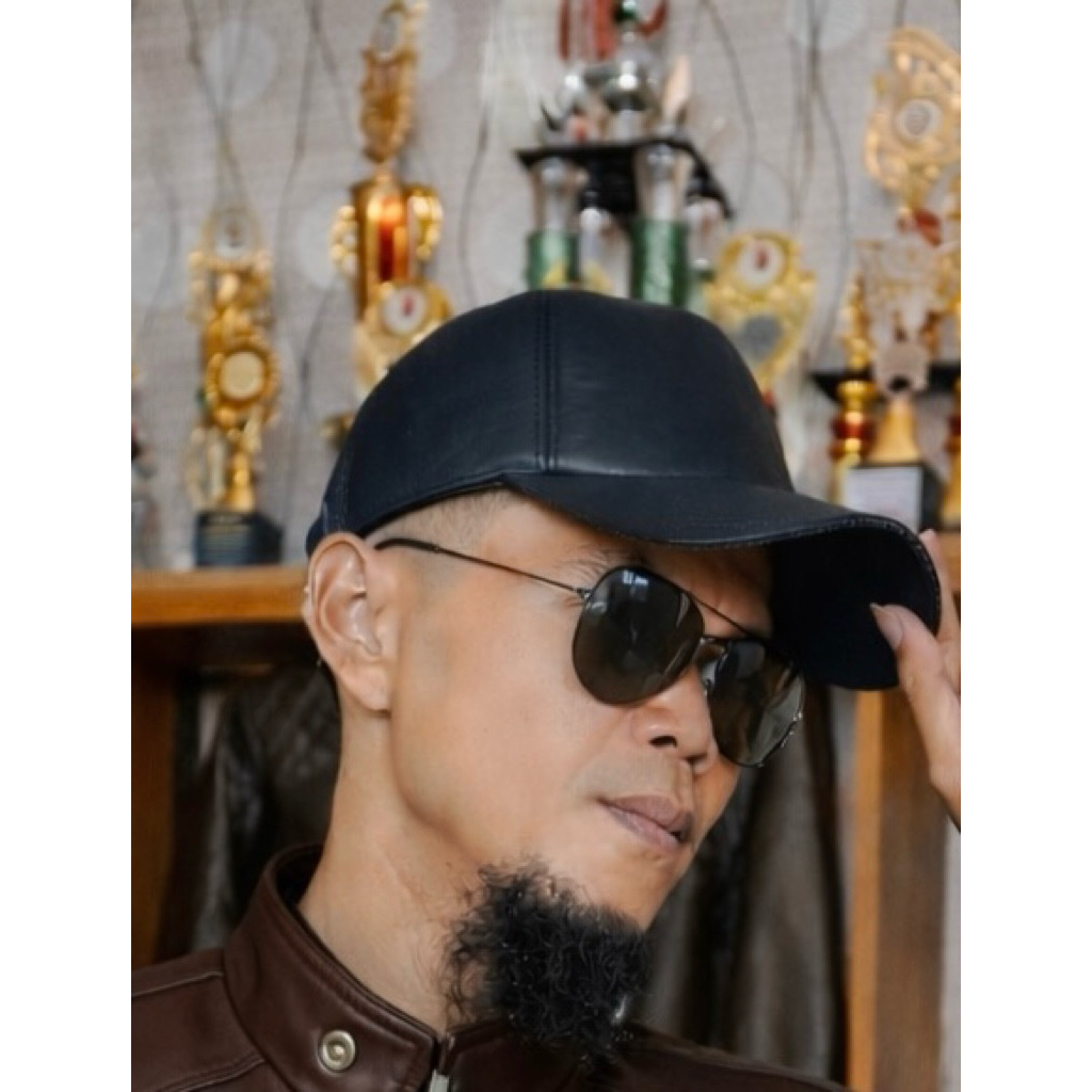 topi kulit Garut