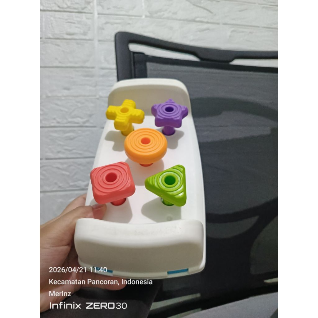 Fisher Price Tap and Turn Bench Original/Mainan Edukasi Anak