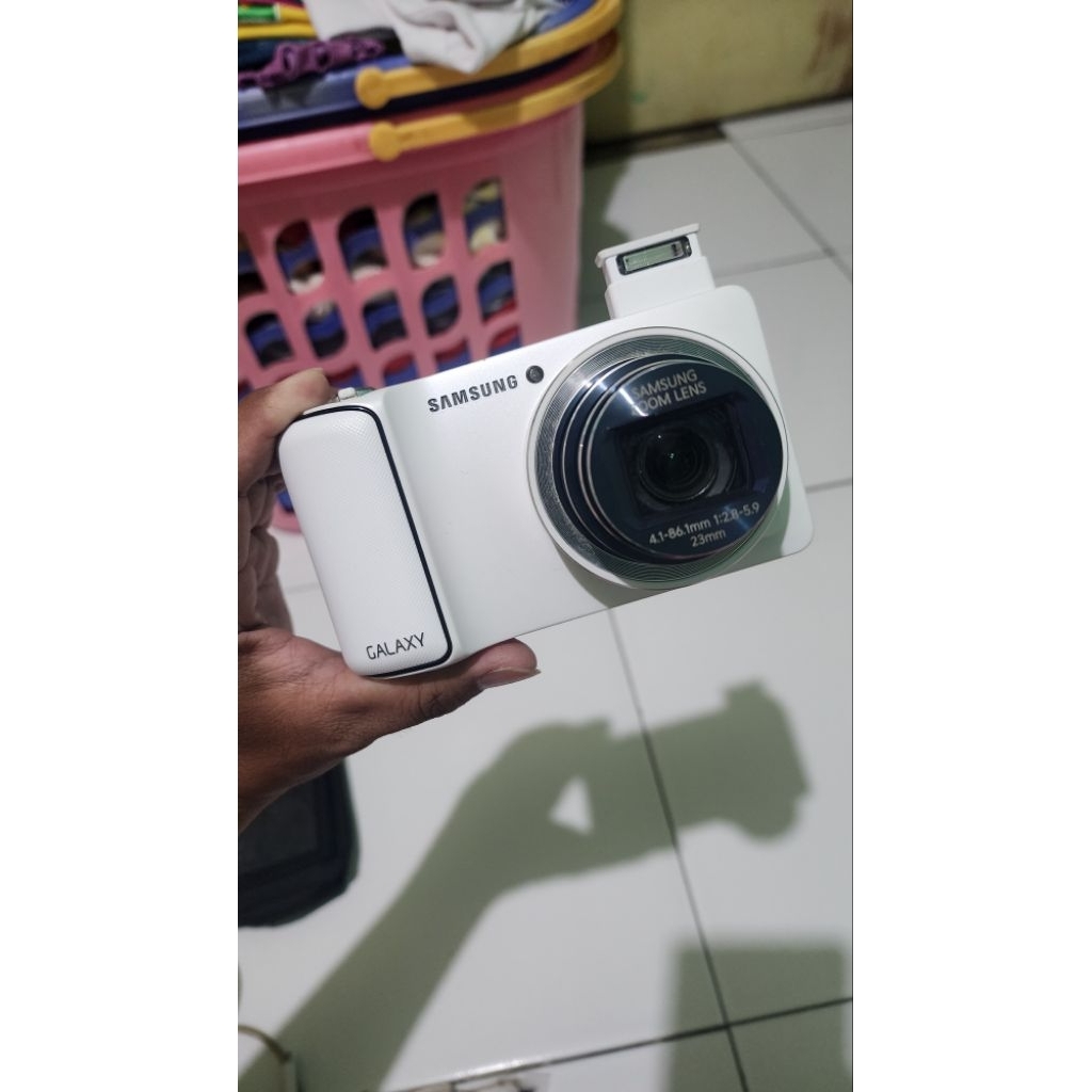 Samsung galaxy camera GC100