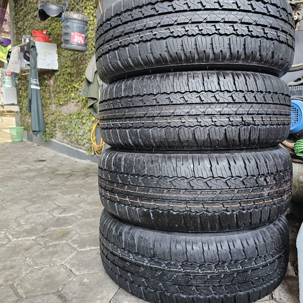 ban 265 65 17 bridgestone dueler at