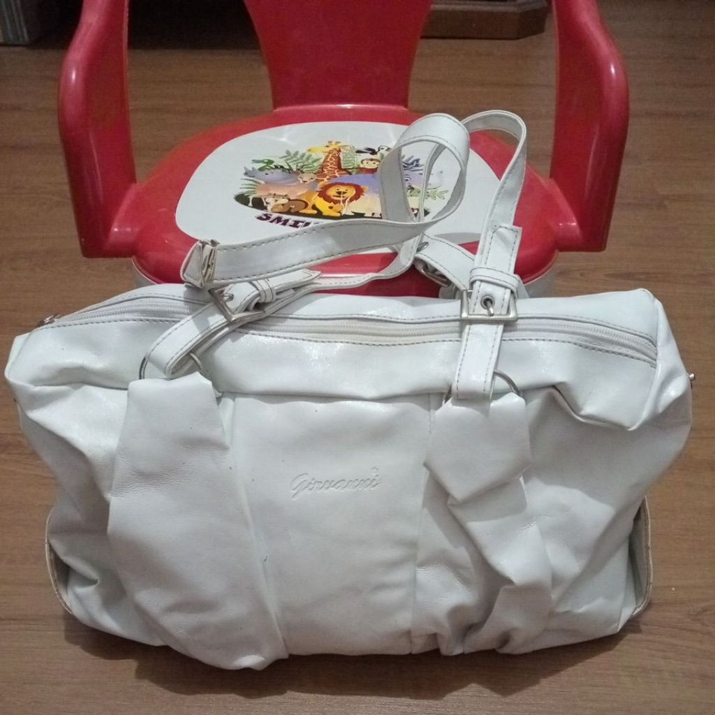Tas Tenteng Wanita Monza