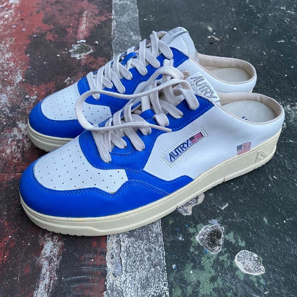 AUTRY medalist mule low leather blue white