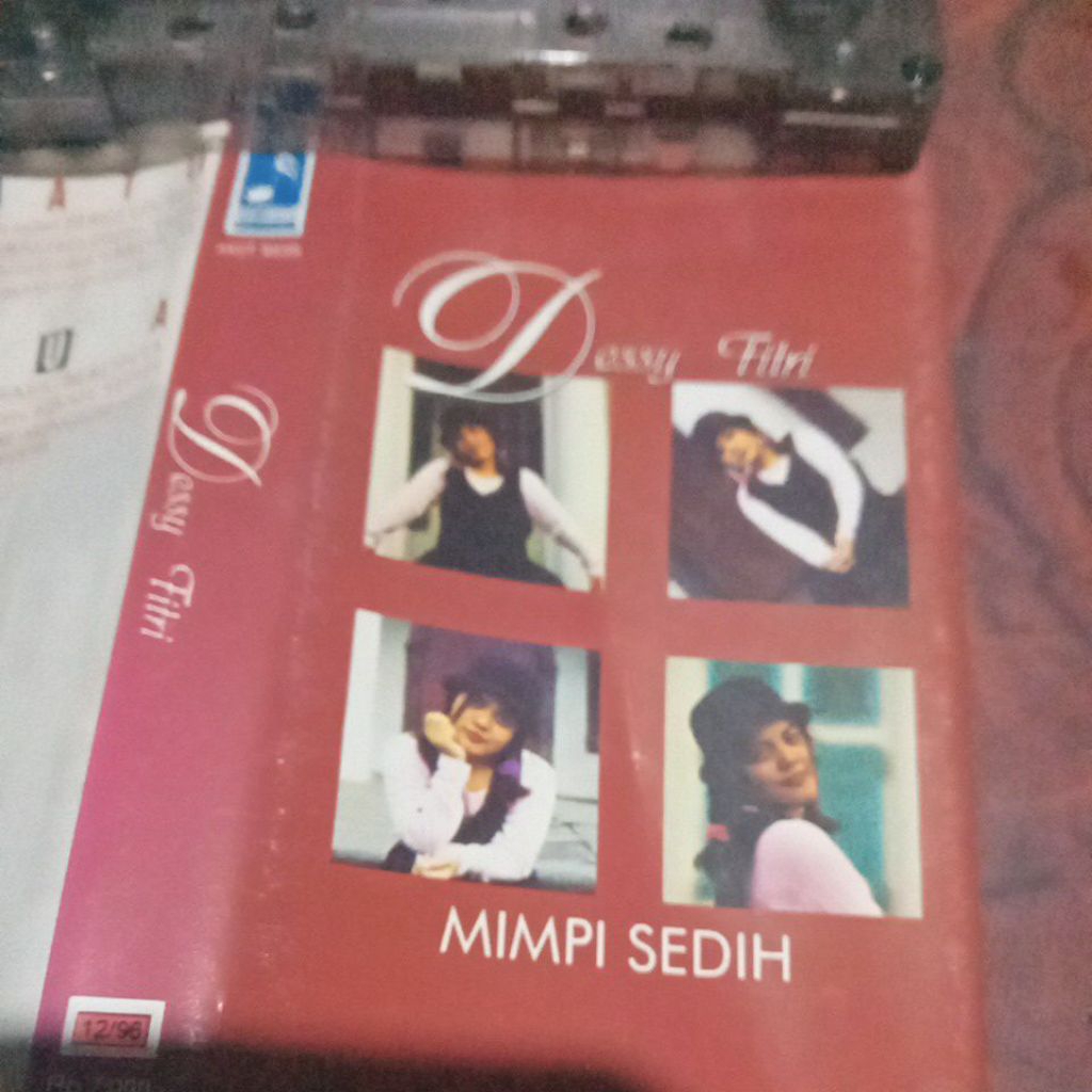 kaset pita DESY FITRI C126
