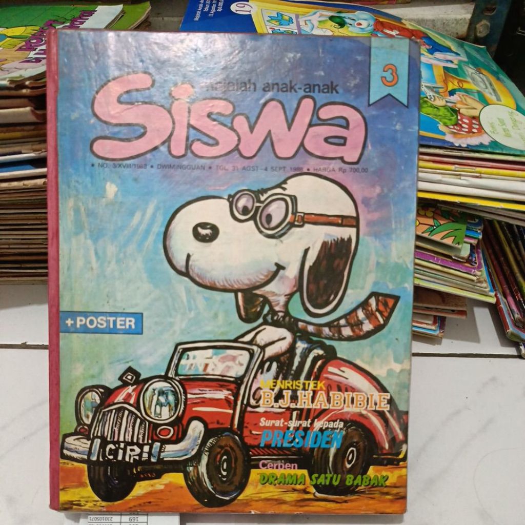 Bundel majalah siswa tahun 1988
