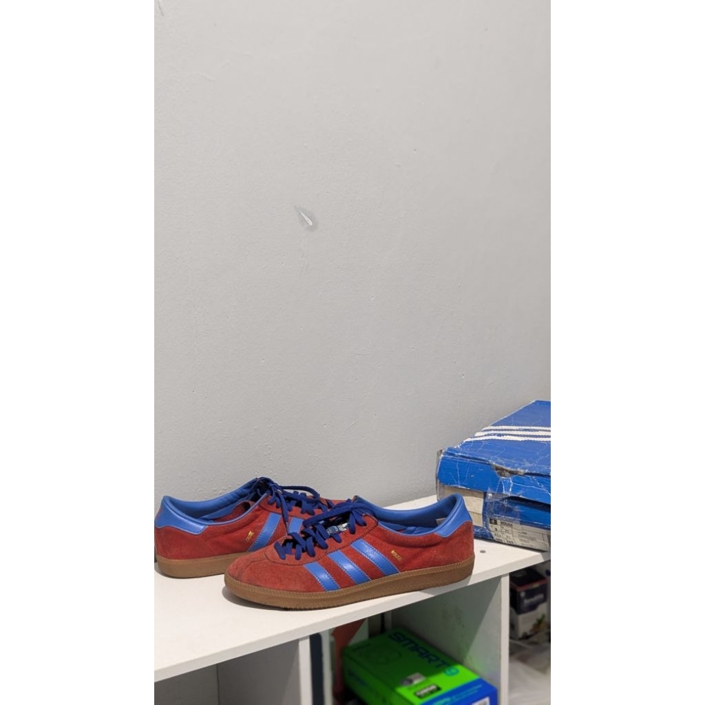 Adidas rouge
