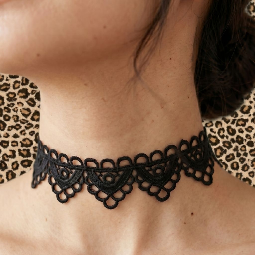 Lueurnajm - Choker Renda Hitam Model 1 | Choker Renda Basic