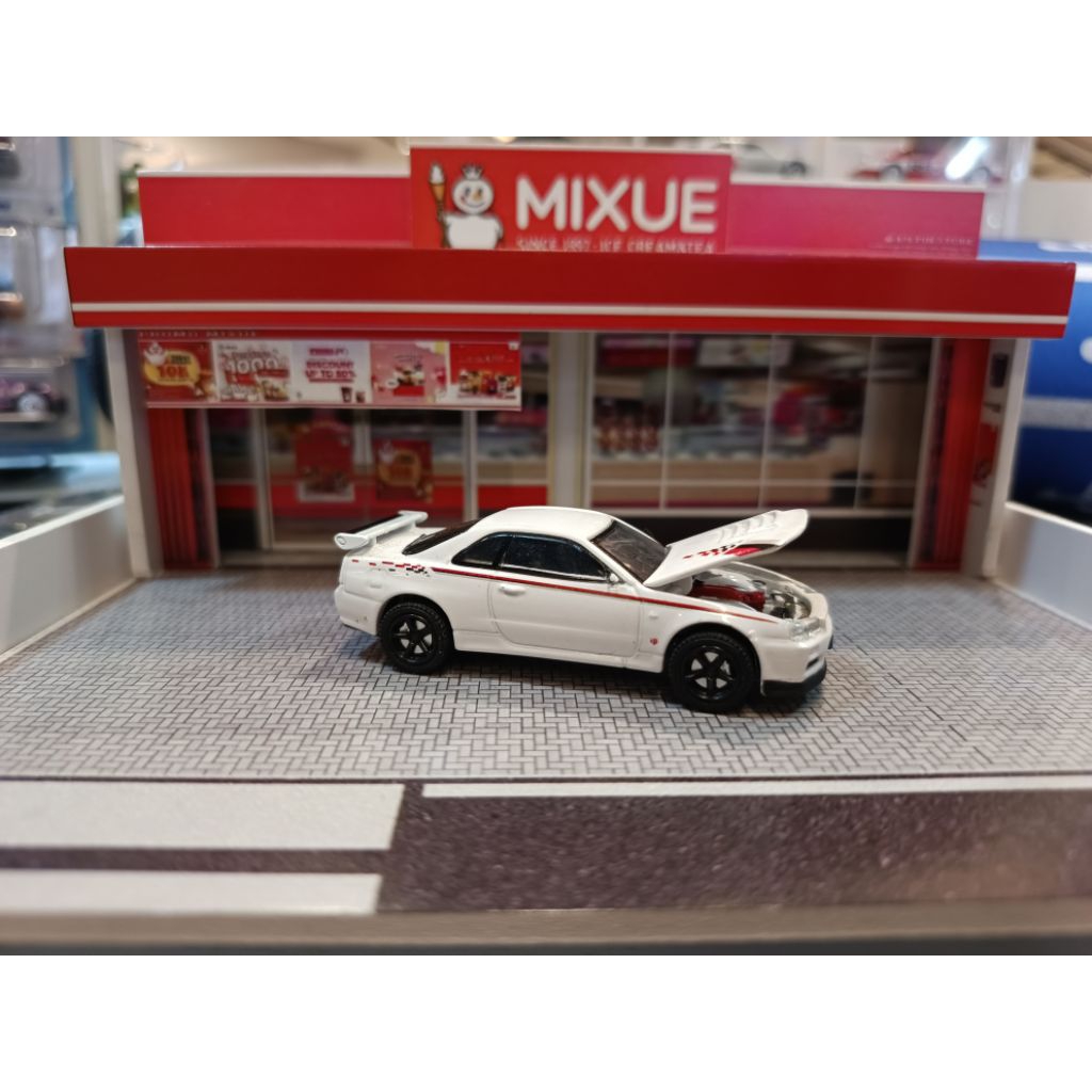 Diecast R34 Tarmac Green light