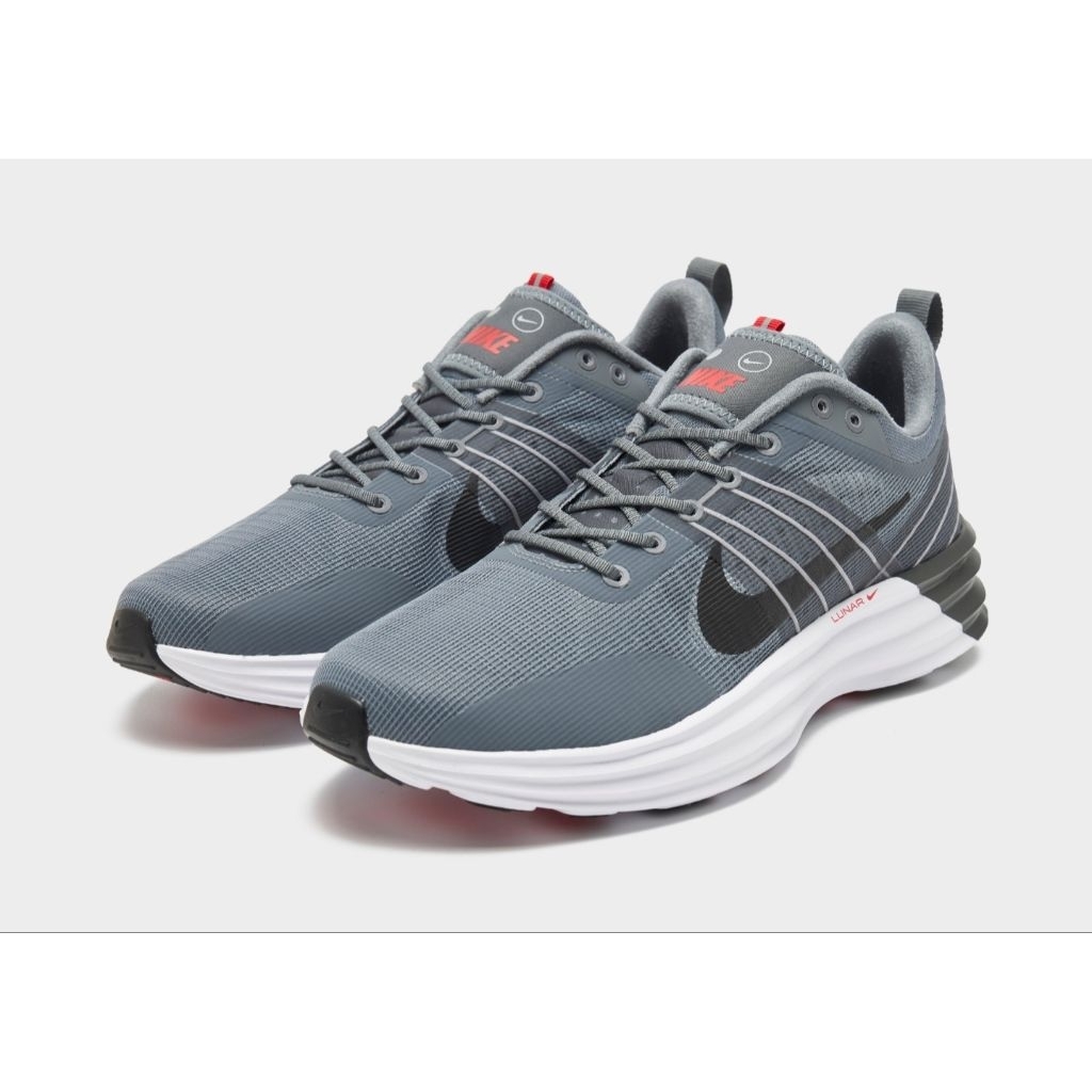 Sepatu Nike Lunar Roam Emea
