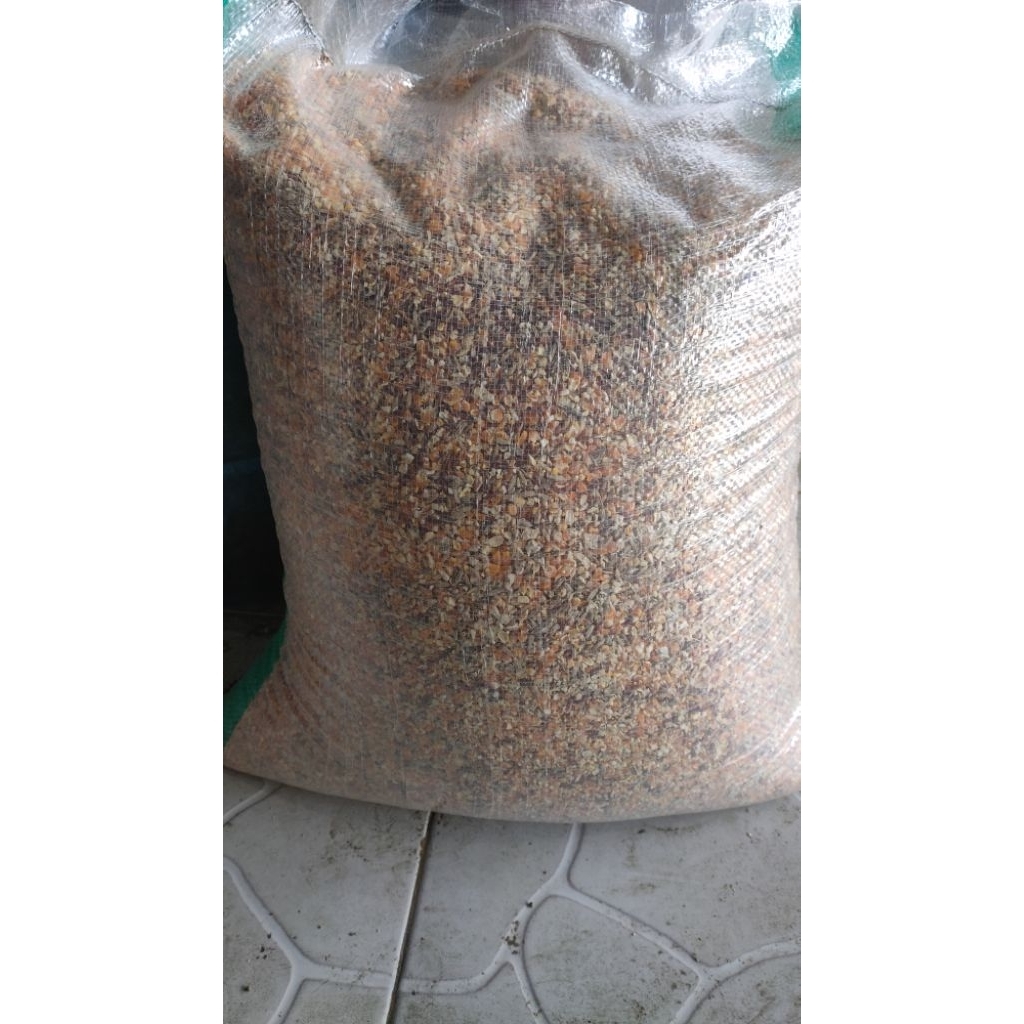 JAGUNG CAMPUR 1 KARUNG KEMASAN 25 kg - JAGUNG CAMPUR KARUNGAN