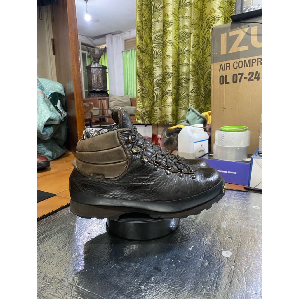ZAMBERLAND ITALY SIZE 43 INSOLE 27.5 CM