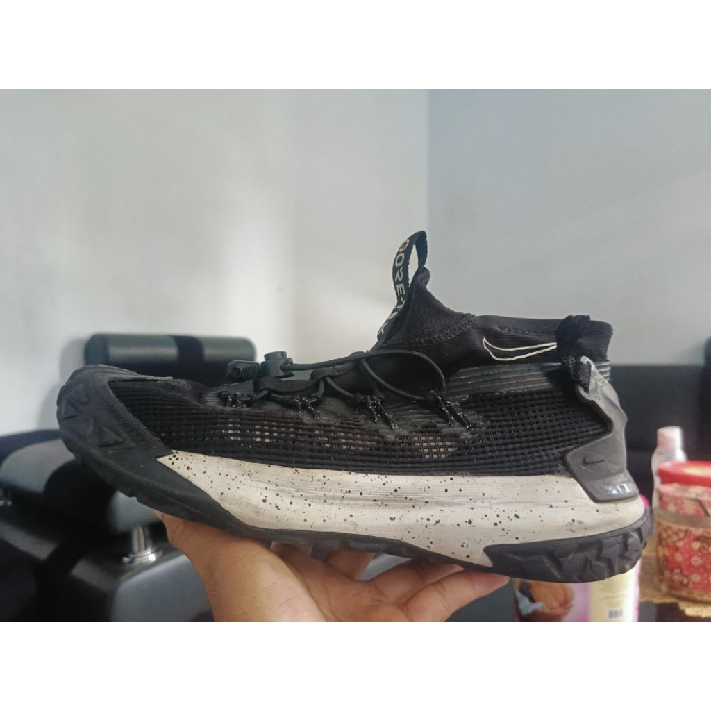 Nike ACG second