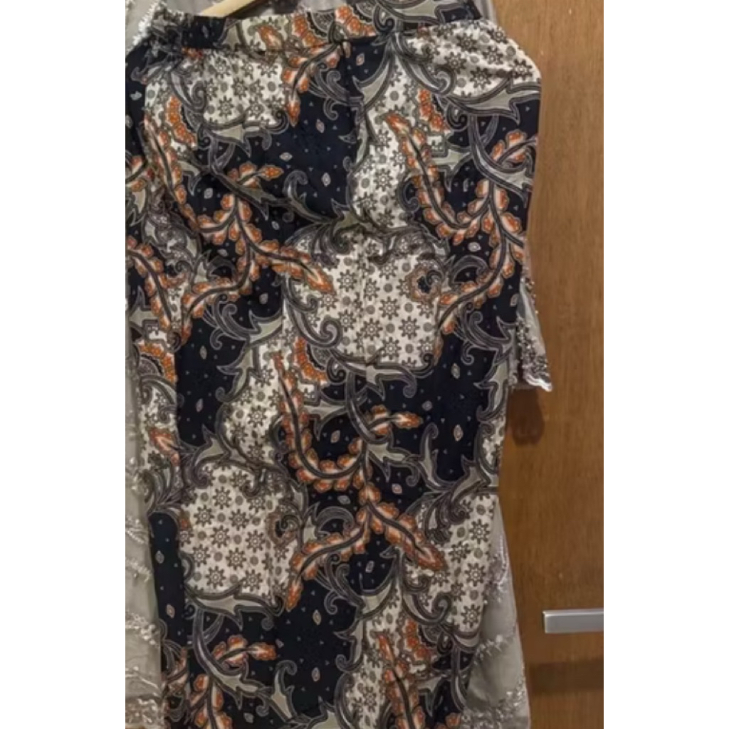 PRELOVED ROK KEBAYA