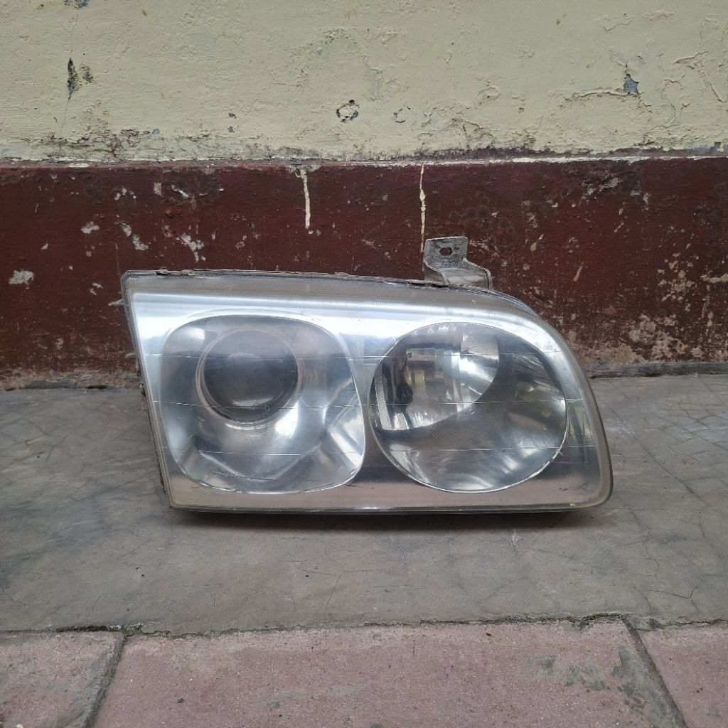 Headlamp Lampu Depan Hyundai Trajet Sebelah Kanan Original Second