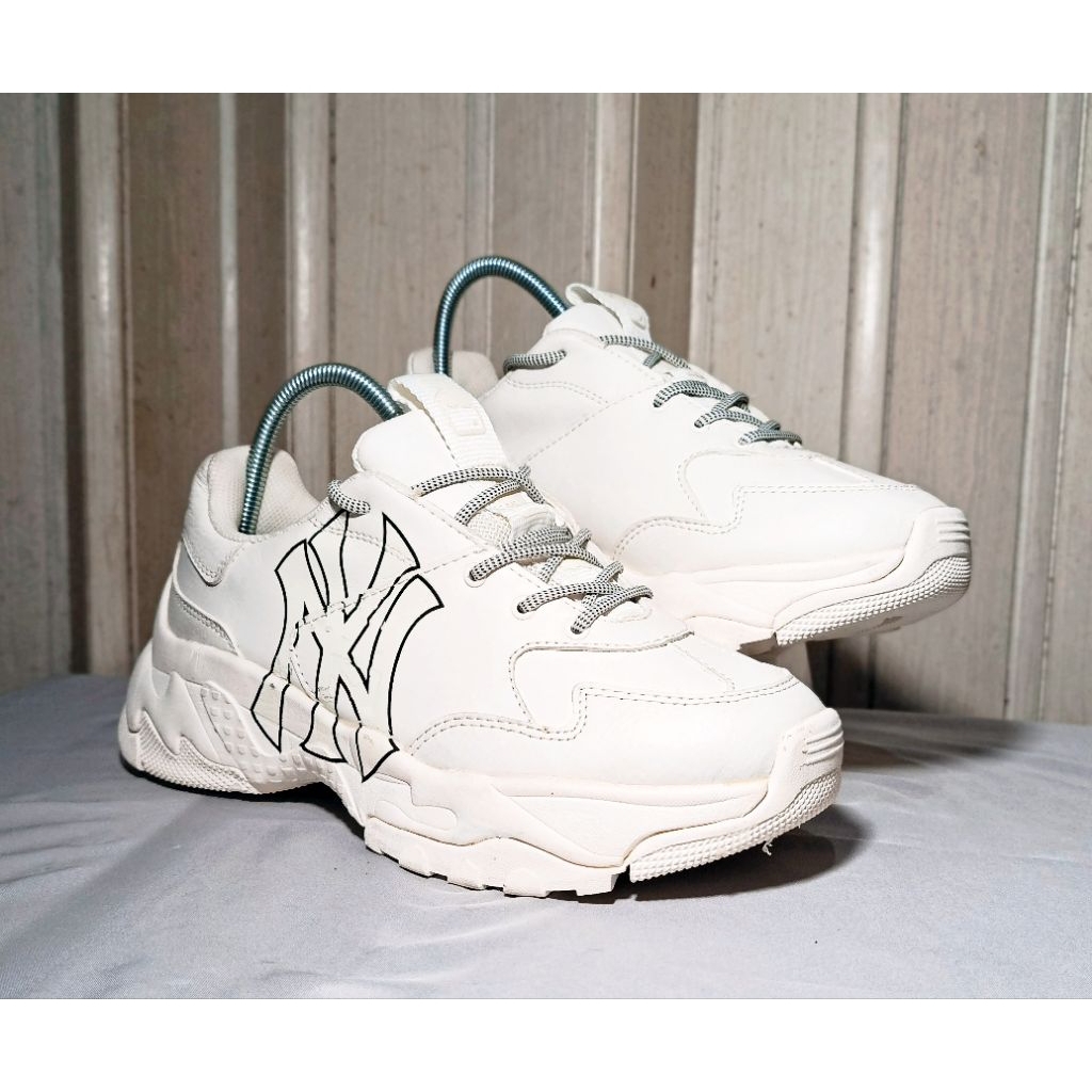 Sepatu MLB NY Yankees
