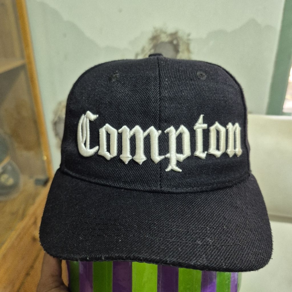 Topi Compton Money Gang official