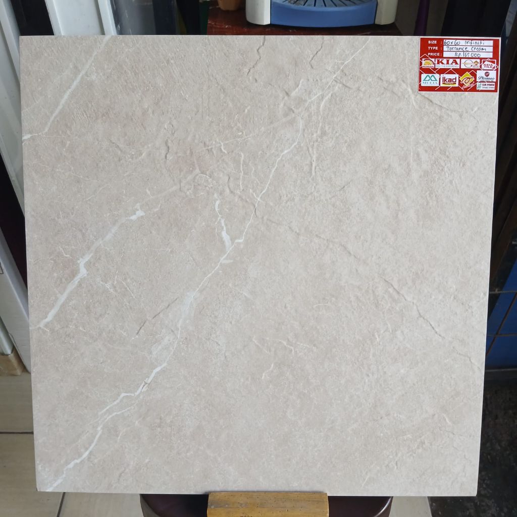 GRANITE LANTAI 60X60 TORRANCE CREAM | MATTE | INFINITI