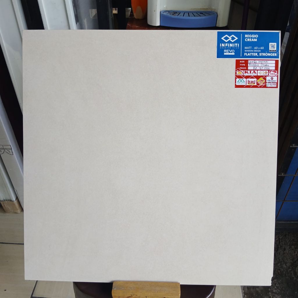 GRANITE LANTAI 60X60 | REGGIO CREAM | MATTE | INFINITI