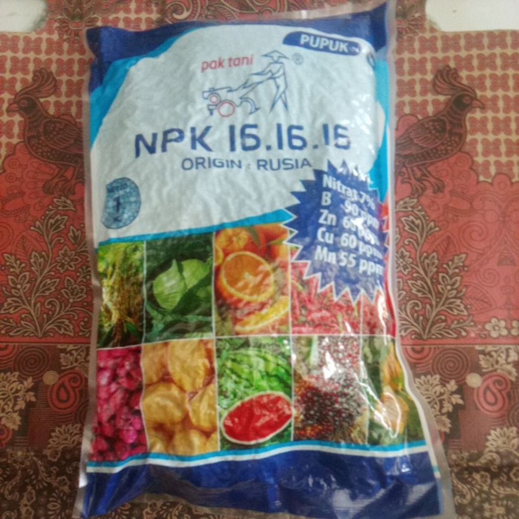 NPK pak tani 16 16 16
