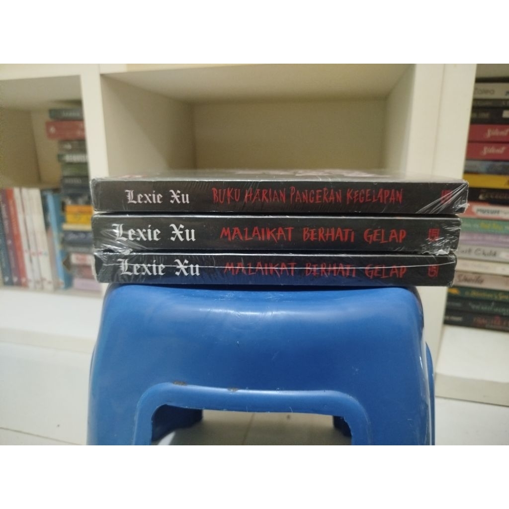 DARK SERIES BY LEXIE XU