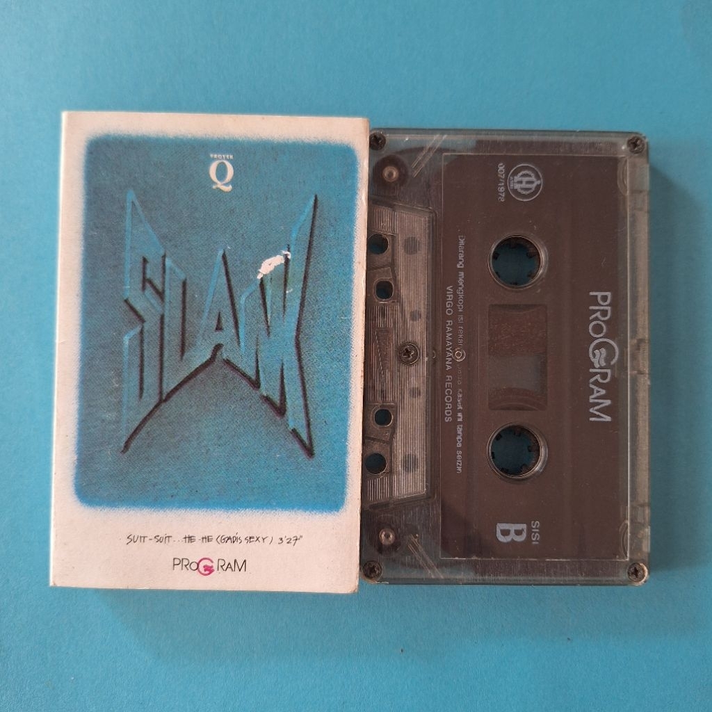 kaset slank suit suit hehe (gadis sexy)